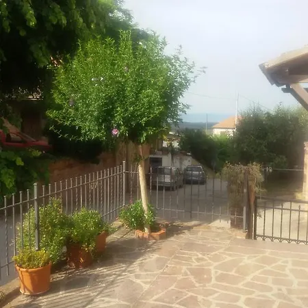 Una Terrazza Tra Due Laghi Apartment